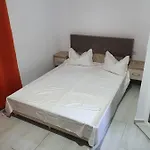Zapp House 3* 科斯蒂内什蒂