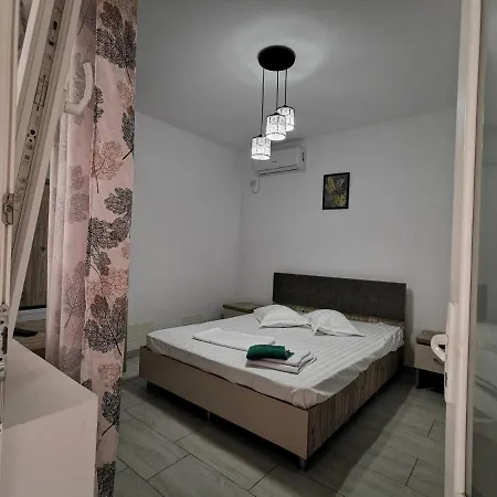 Zapp House 3*