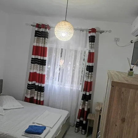 Pensionat Zapp House 3*
