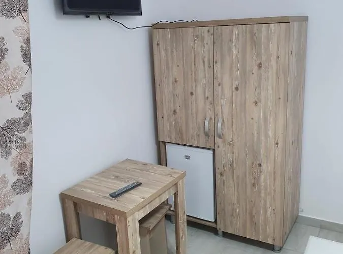 Pensión Zapp House 3*