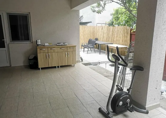 Zapp House Pensión 3*