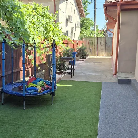Zapp House Guest house 3*